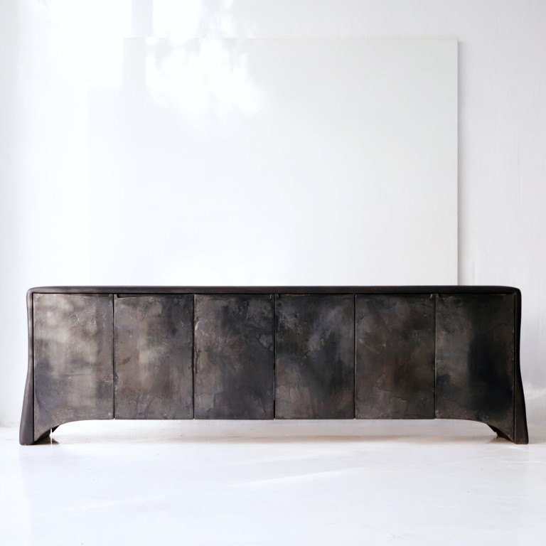 Valentin Loellmann - Steel - Sideboard